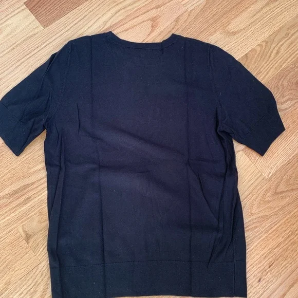Ann Taylor Factory Women’s Dark Navy Short Sleeve Lightweight Sweater - Picture 4 of 5